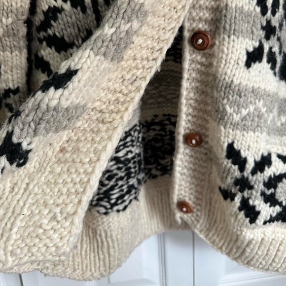 Vintage Wool Knit Sweater - Picture 5 of 7